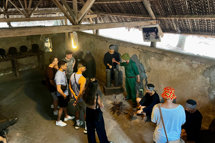 구찌 터널 당일치기 투어